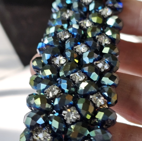 Vintage Peacock AB Stretch Bracelet - Picture 5 of 6